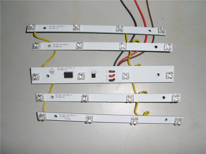 STPHA1061-2后尾灯线路板（恒流源L-R）